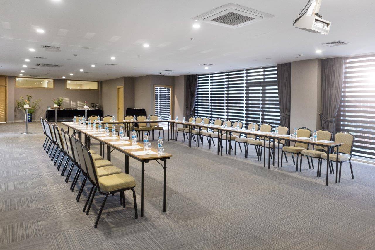 Eğitim ve Konferans Salonu